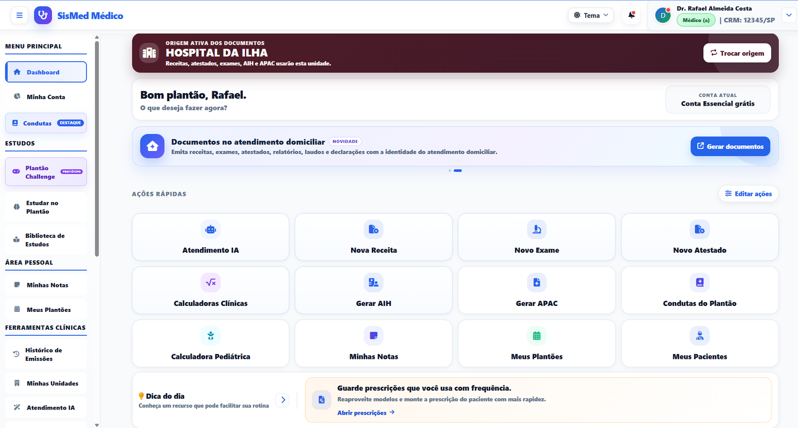 Dashboard real do SisMed Médico exibido em um notebook